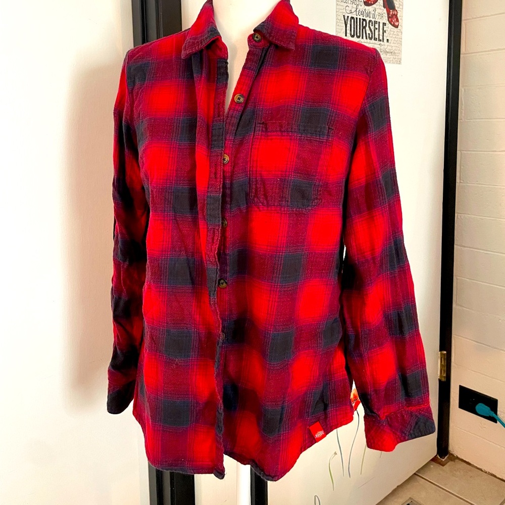 Red and blue plaid flannel button down shirt by dickies